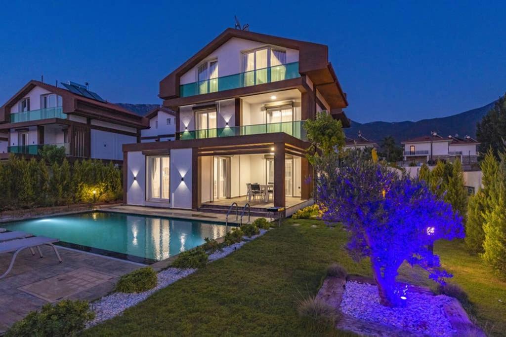 Villa Bella- 4 Bedroom Holiday Villa in Oludeniz Fethiye Exteriör bild